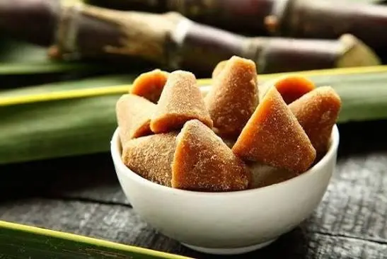 Jaggery / Gud — photograph 2