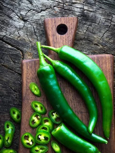 Green Chilli — photograph 1