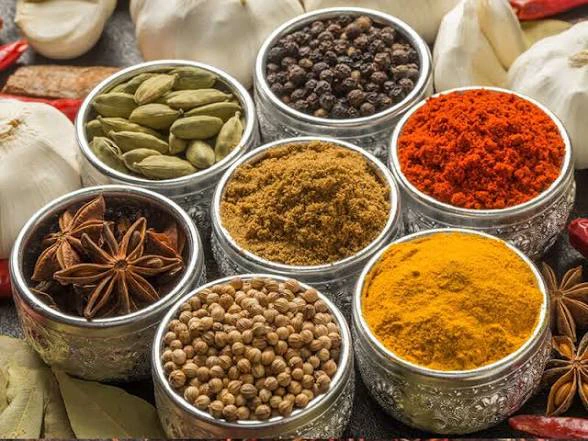 Indian Spices — photograph 1